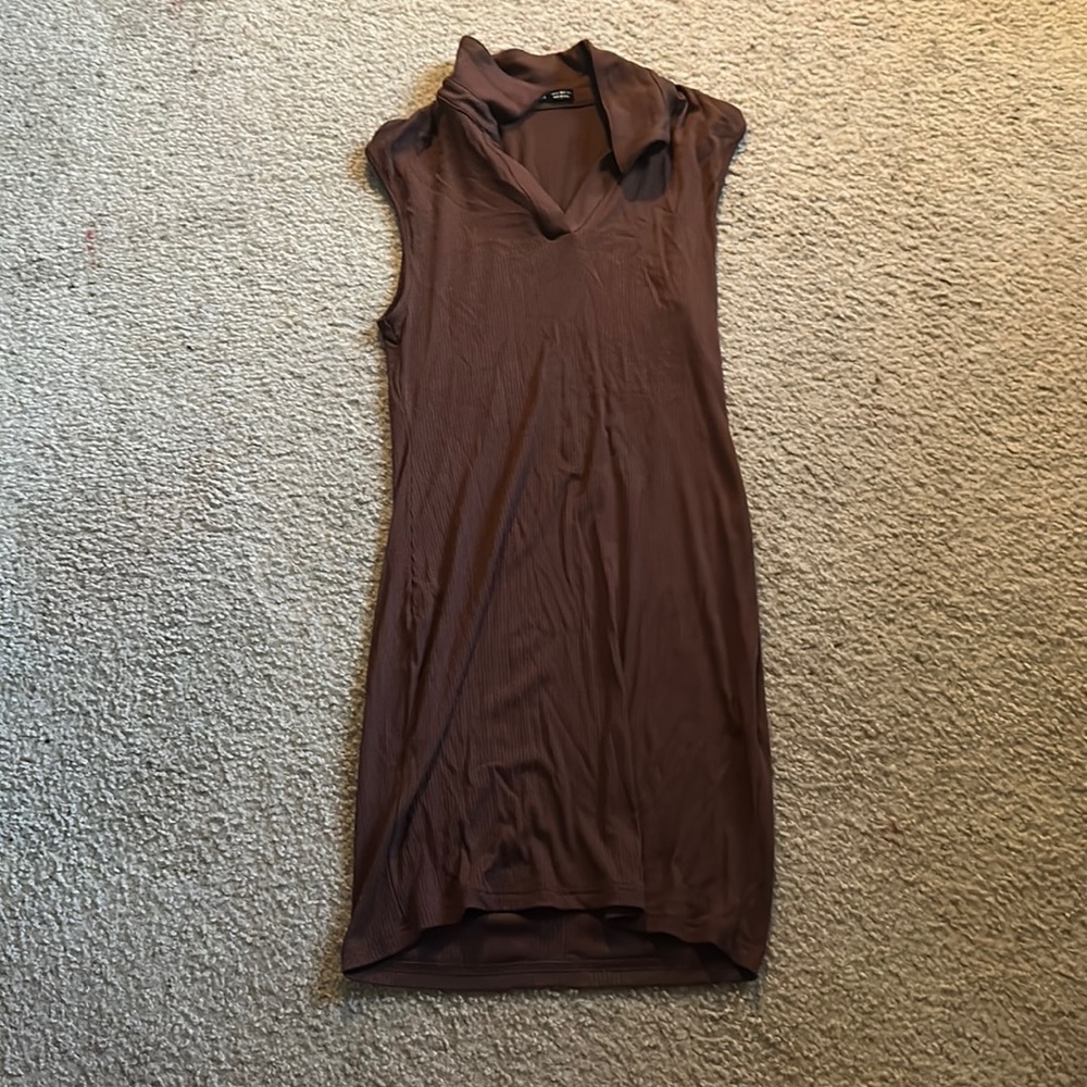 COLLARED DRESS
